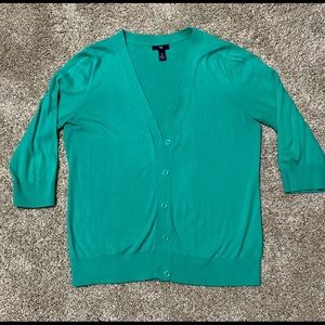 Gap button up Green 3/4 length sleeve cardigan